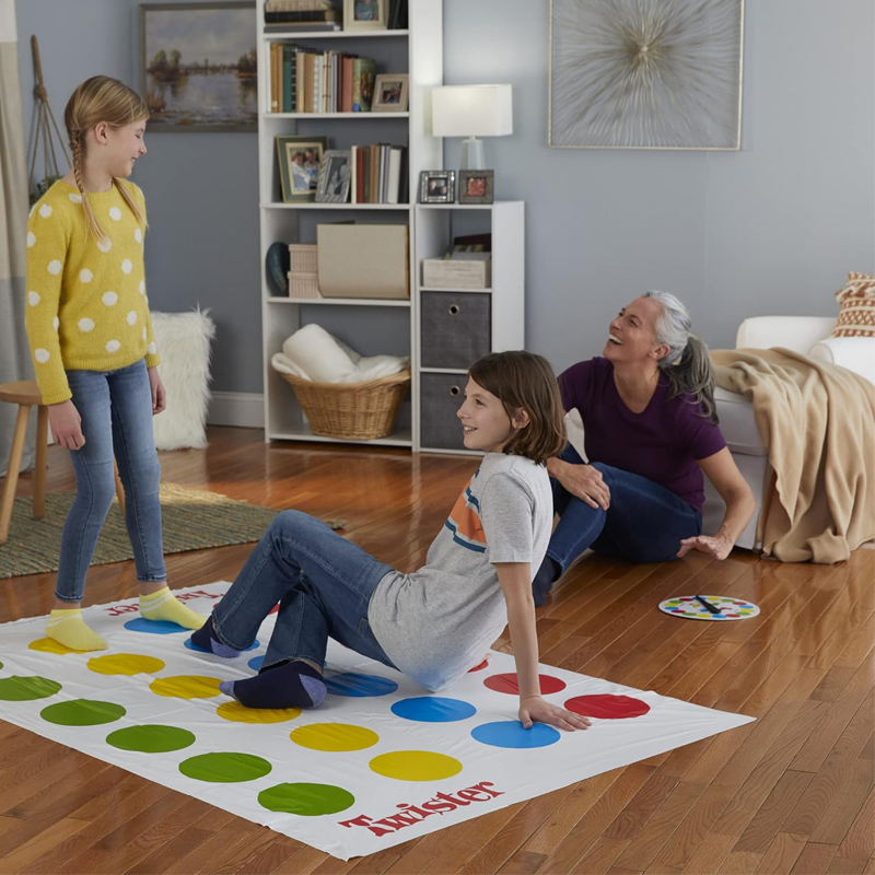 لعبة هاسبرو كلاسيك تويست بارتي - مراجعة Party Games Indoor For 6 12 Year Olds وسعره